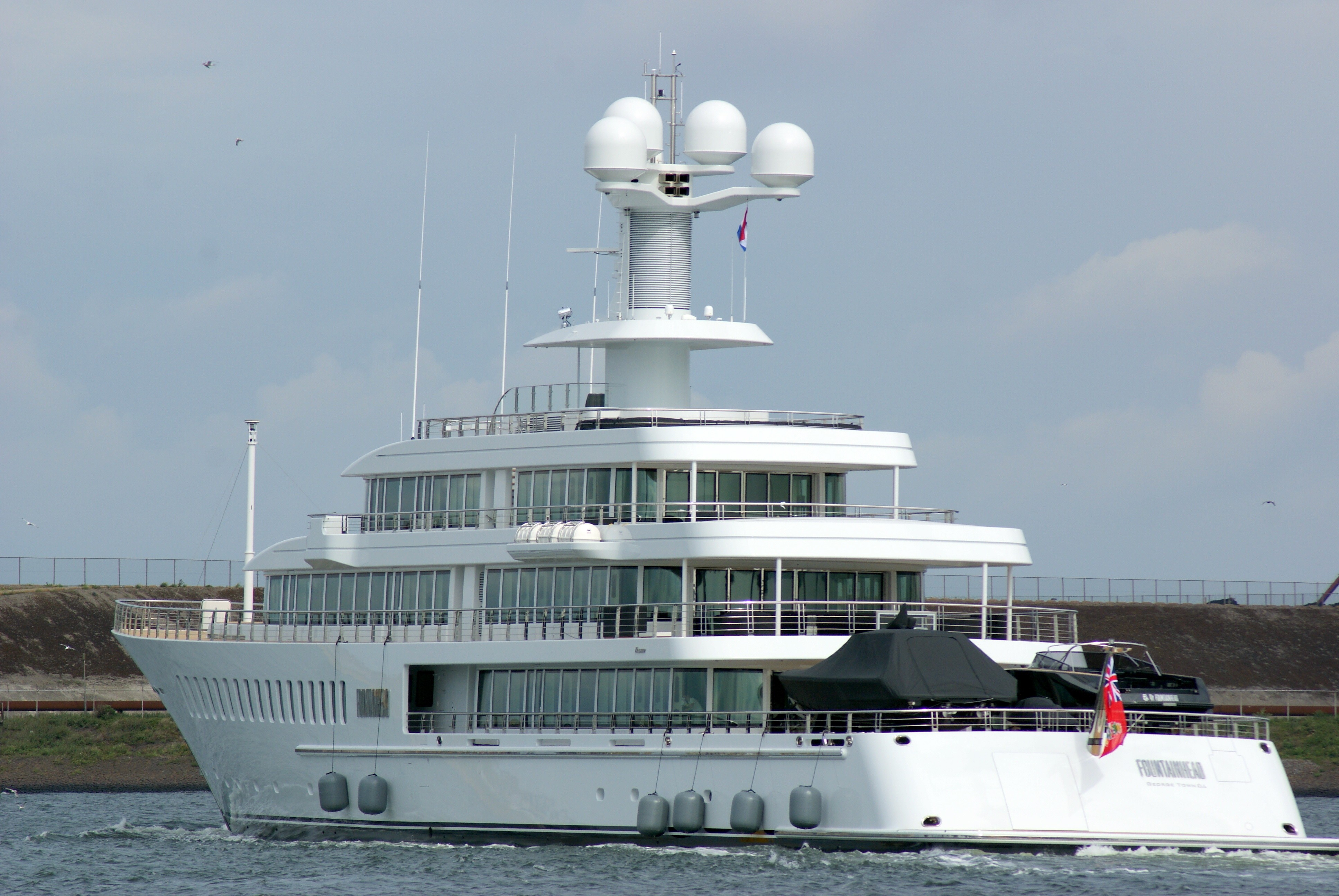 fountainhead super yacht